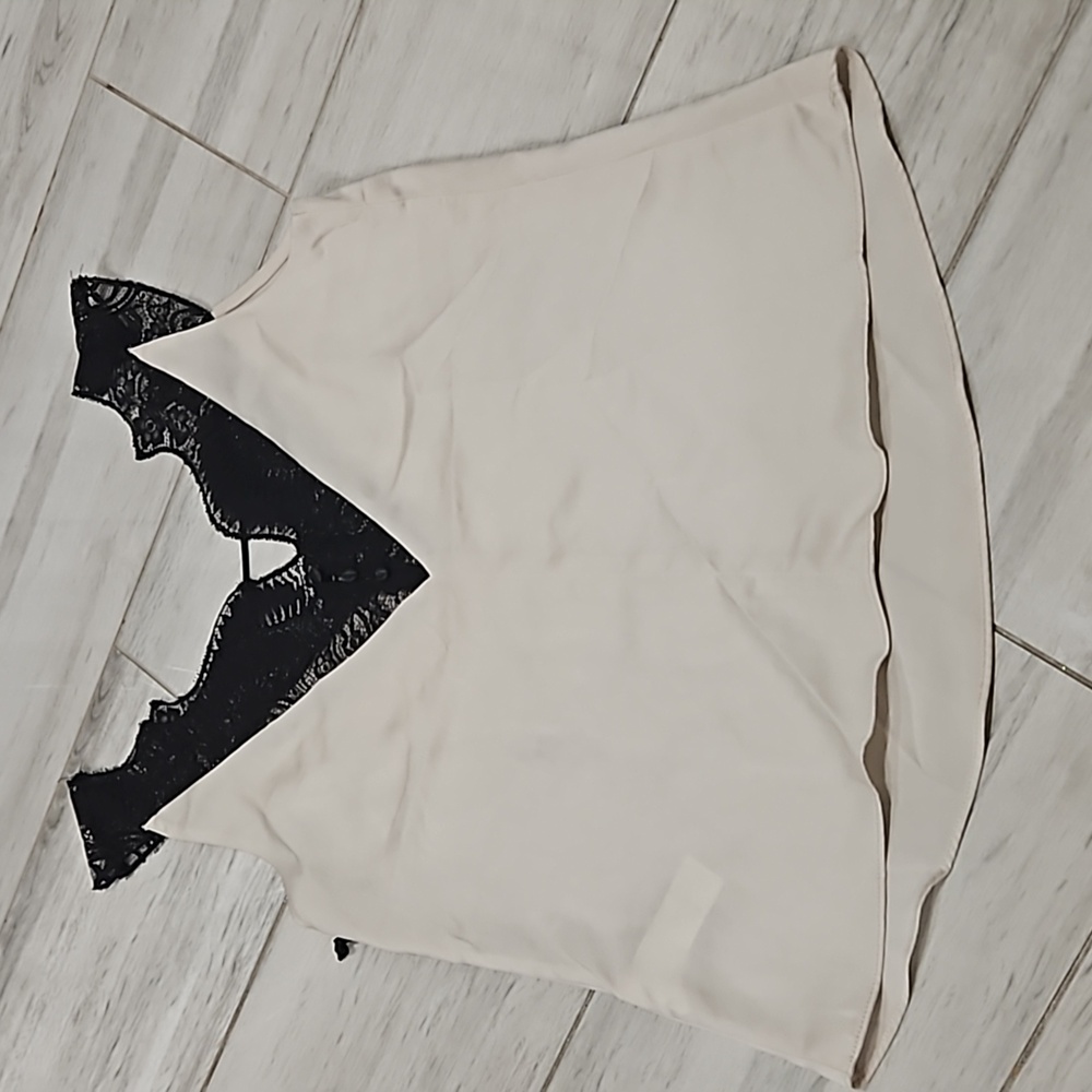 Black Tape_ - Picture 3 of 4